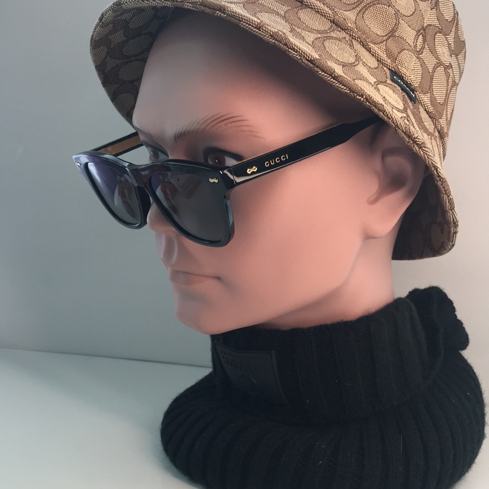 New- GG0910S Sunglasses by Gucci Shape: Rectangle, Material: Plastic, Frame F…